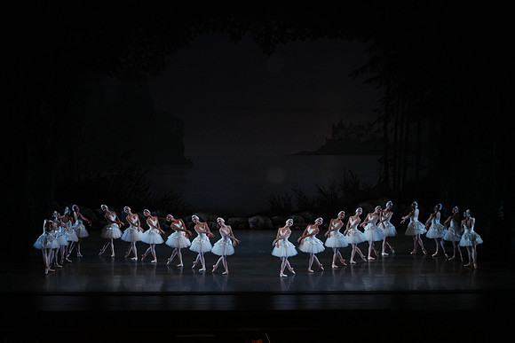 20151022_MCB_Swan_Lake_DR_WD_Arsht__75A6898