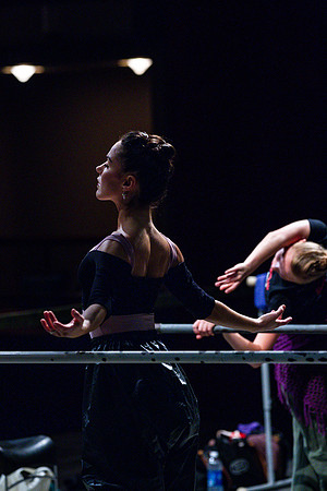 20091019_8000_DG_MCB_ZIff_Theatre_warm-up_10202011_AL1B9582_Keyworded