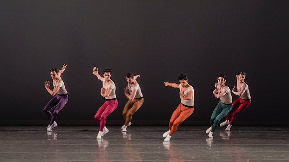 20170113_Glass_Pieces_Akhnaten_PR_MCB_Arsht_73A0822