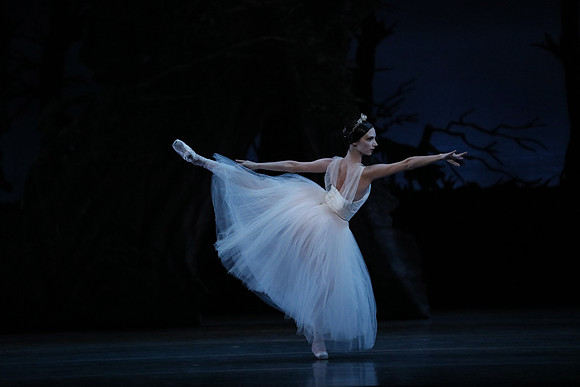 20161020_MCB_Giselle_Act2_DRDA_Arsht_73A6033