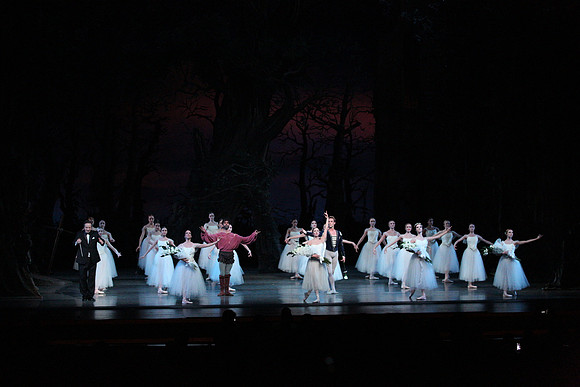 20161021_MCB_Giselle_Act2_Preformance_Arsht_9C7C0118