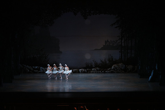 20151022_MCB_Swan_Lake_DR_WD_Arsht__75A7728