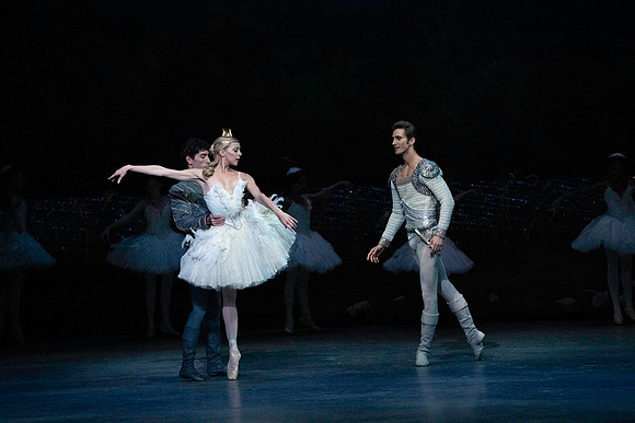 20240417_Swan_Lake_Act 4_2_Cast_DSC2971.ARW