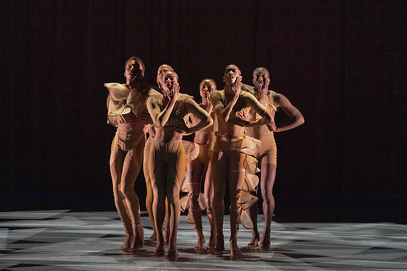 Psukhe_Alvin_Ailey_II_4184
