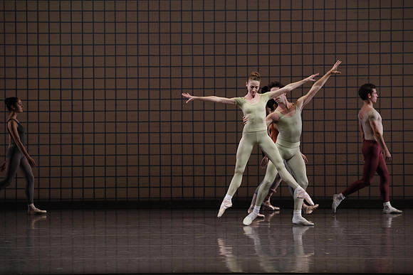 20170113_Glass_Pieces_no Makeup_DR_MCB_Arsht__73A0469