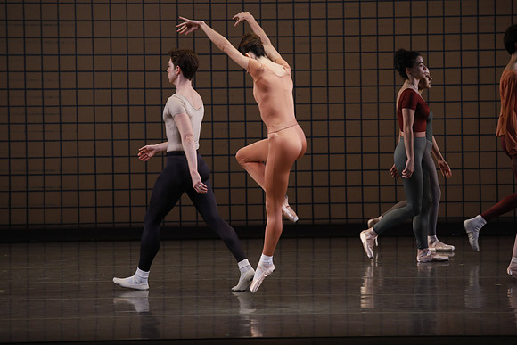 20170113_Glass_Pieces_no Makeup_DR_MCB_Arsht__73A0408