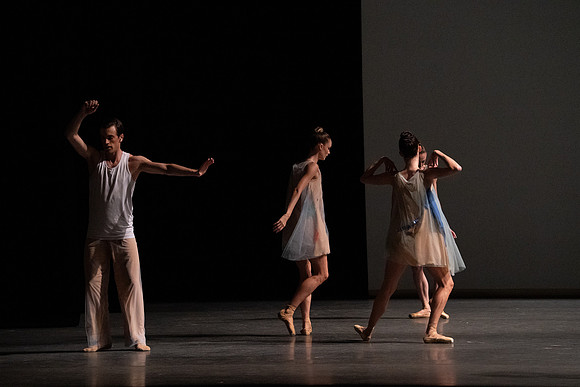 20250327_Picture_at_an_Exhibition_DSC7379