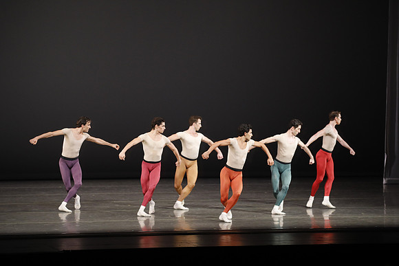20170113_Glass_Pieces_Akhnaten_PR_MCB_Arsht_73A0739