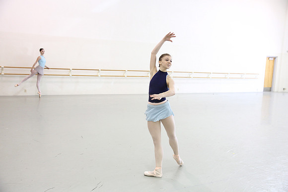 20150312_MCB_Raymonda_Variations_Studio_Lopez_Roma_9C7C7264