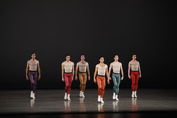 20170113_Glass_Pieces_Akhnaten_PR_MCB_Arsht_73A0784