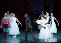 20161022_MCB_Giselle_Act2_2Cast_Tricia_Arsht_73A1005