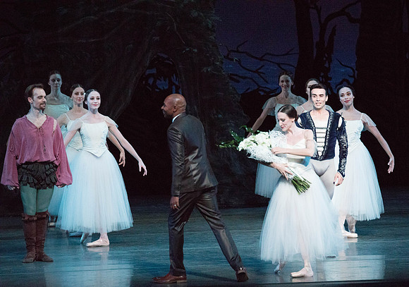 20161022_MCB_Giselle_Act2_2Cast_Tricia_Arsht_73A1005