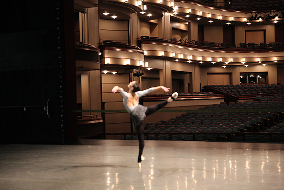 20151025_MCB_Back_Stage_2Cast_Arsht_IMG_7536