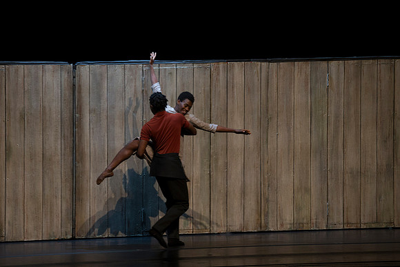 20170223_Alvin_Ailey_Walking_Mad_PR_Closeup_G3P1539