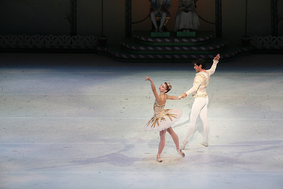 20141229_Nutcracker_WPB_PasDeDeux_CG3P2929