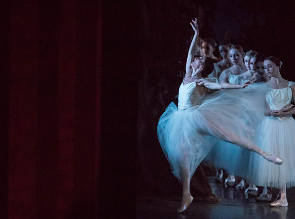 20161022_MCB_Giselle_Act2_2Cast_Tricia_Arsht_73A0448