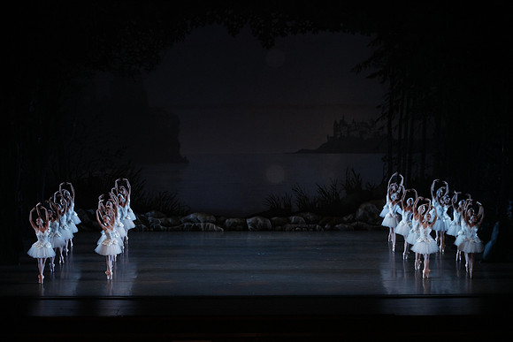 20151022_MCB_Swan_Lake_DR_WD_Arsht__75A7065