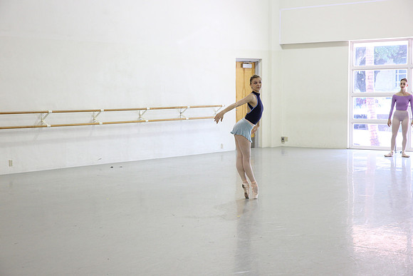 20150312_MCB_Raymonda_Variations_Studio_Lopez_Roma_9C7C7222