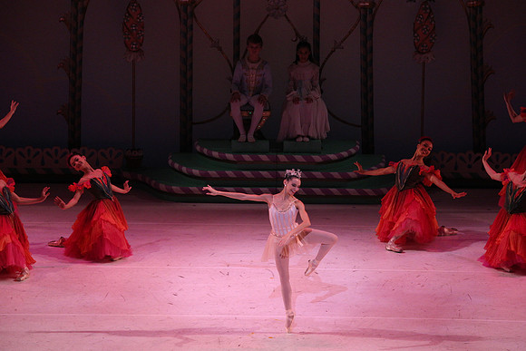 20141229_Nutcracker_WPB_Flowers__CG3P2229