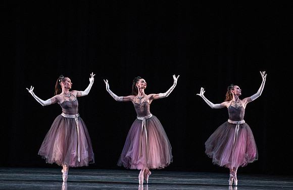 20180405_La Valse_Balanchine_Ravel__73A4163