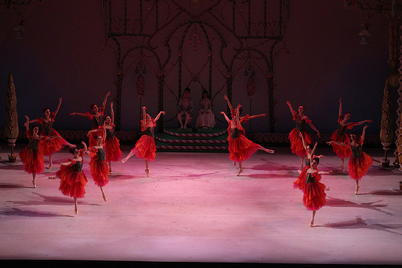 20141229_Nutcracker_WPB_Flowers__CG3P2204