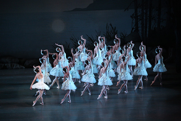 20151114_Swan_Lake_George_Balanchine_Kravis_IMG_6536