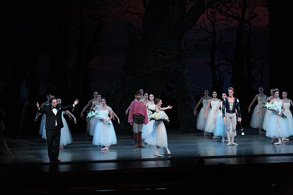 20161021_MCB_Giselle_Act2_Preformance_Arsht_9C7C0105