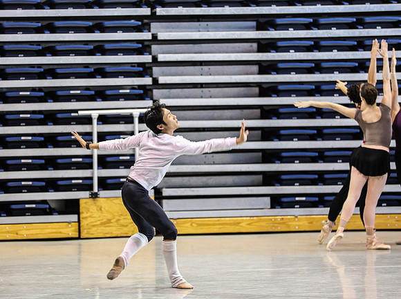 20150821_Year_of_The_Rabbit_Justin_Peck_Rehersal_075A3942