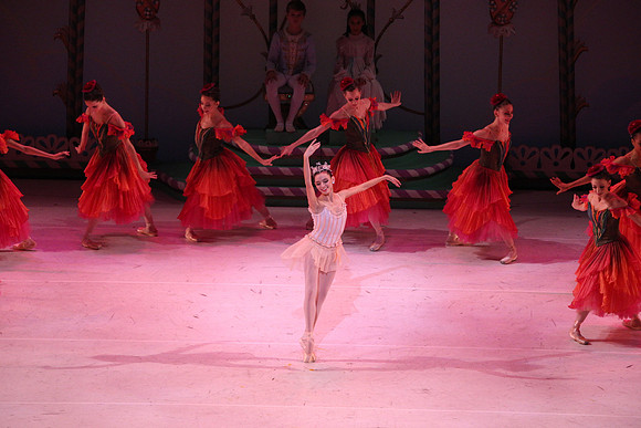 20141229_Nutcracker_WPB_Flowers__CG3P2128