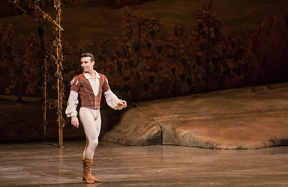 20161022_MCB_Giselle_Act1_2Cast_Tricia_Arsht_Arsht_73A5625