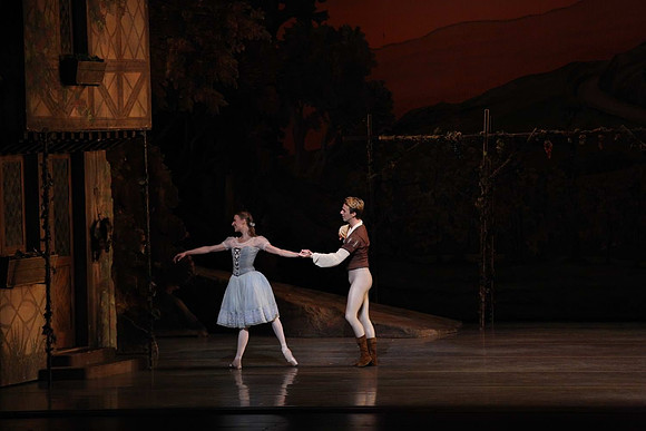 20161020_MCB_Giselle_Act1_DRNN_Arsht_9C7C0201