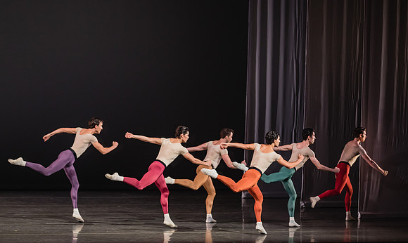 20170113_Glass_Pieces_Akhnaten_PR_MCB_Arsht_73A0749