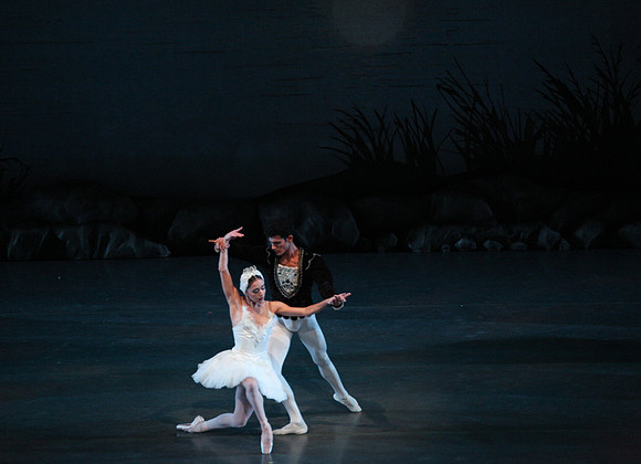 20151114_Swan_Lake_George_Balanchine_Kravis_IMG_6797