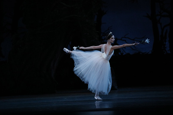 20161020_MCB_Giselle_Act2_DRDA_Arsht_73A6070