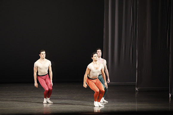 20170113_Glass_Pieces_Akhnaten_PR_MCB_Arsht_73A0691
