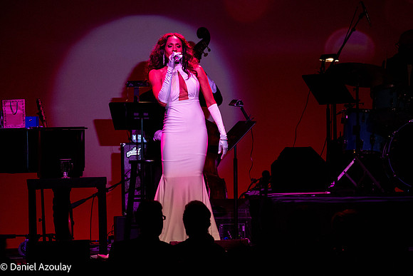 20201219_Deborah_Cox_9C7C3859