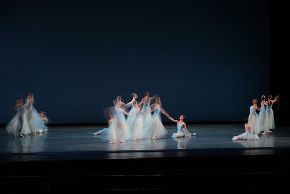 20170113_Seranade_Motion_Blur_PR_9C7C0040