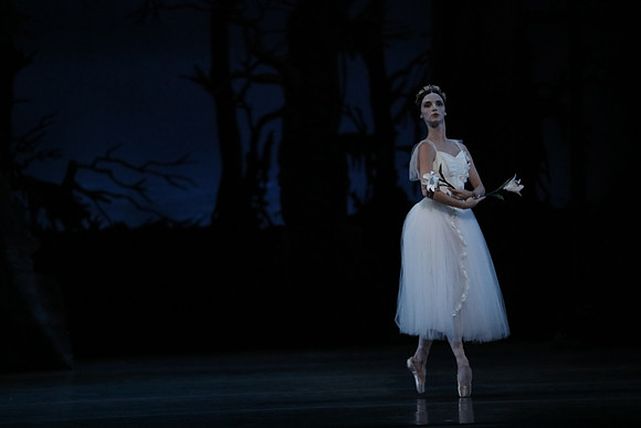 20161020_MCB_Giselle_Act2_DRDA_Arsht_73A6079