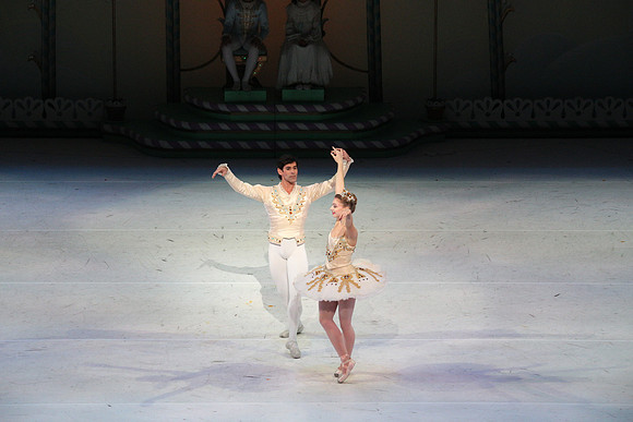 20141229_Nutcracker_WPB_PasDeDeux_CG3P2936