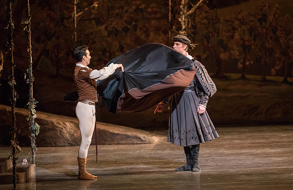 20161022_MCB_Giselle_Act1_2Cast_Tricia_Arsht_Arsht_73A5608