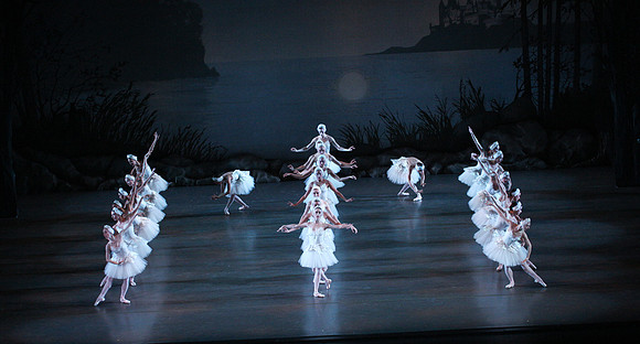 20151114_Swan_Lake_George_Balanchine_Kravis_IMG_6657