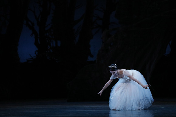 20161020_MCB_Giselle_Act2_DRDA_Arsht_73A5981