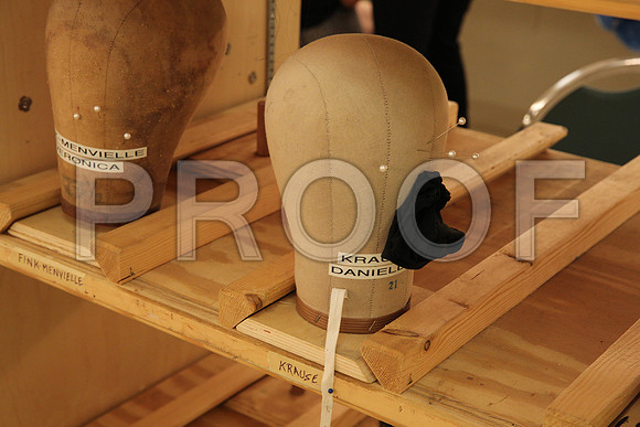 20150226_The_Pearl_Fisher_Backstage_Wigs_9C7C0454