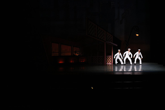 20151022_MCB_Fancy_Free_Warmup_Stage_Arsht_75A5279
