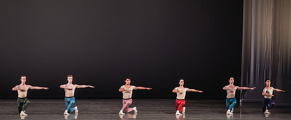 20170113_Glass_Pieces_Akhnaten_PR_MCB_Arsht_73A1002