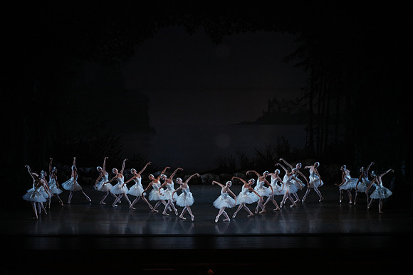 20151022_MCB_Swan_Lake_DR_WD_Arsht__75A6906