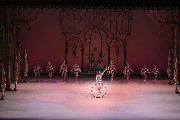 20141229_Nutcracker_WPB_Hoops_CG3P1475