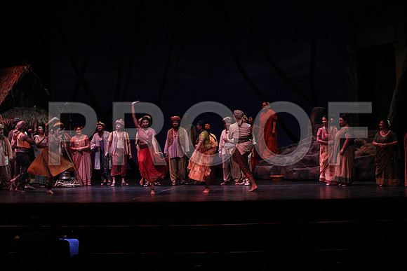 20150226_The_Pearl_Fisher_Act_29C7C0751