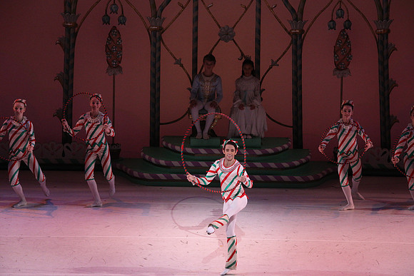 20141229_Nutcracker_WPB_Hoops_CG3P1434