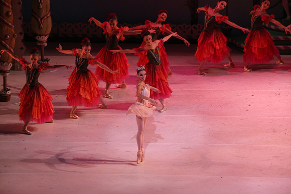20141229_Nutcracker_WPB_Flowers__CG3P2150